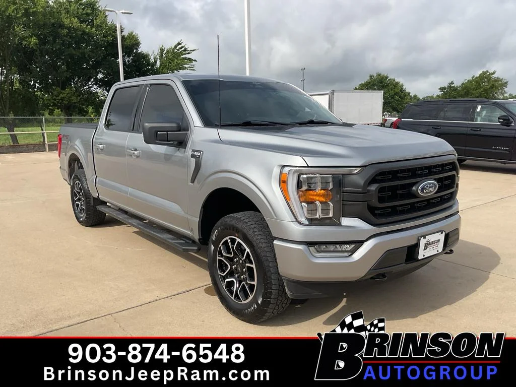 Used 2023 Iconic Silver Metallic Ford XLT image 3