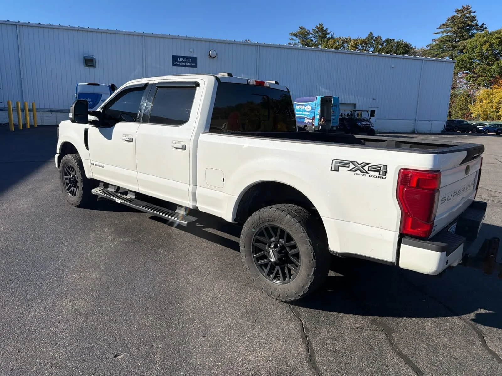 Used 2021 Star White Metallic Tri-Coat Ford LARIAT image 9