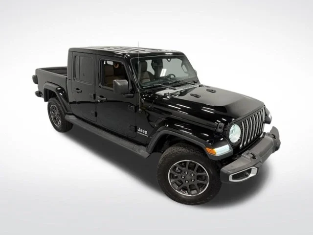 Used 2020 Black Jeep Overland image 34