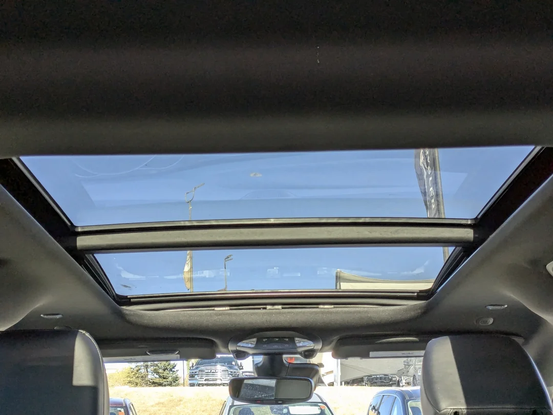 New 2026 Black Chrysler Select - - AWD - Rear DVD - 360 Degree Camera - Power Sliding Doors & More! image 27