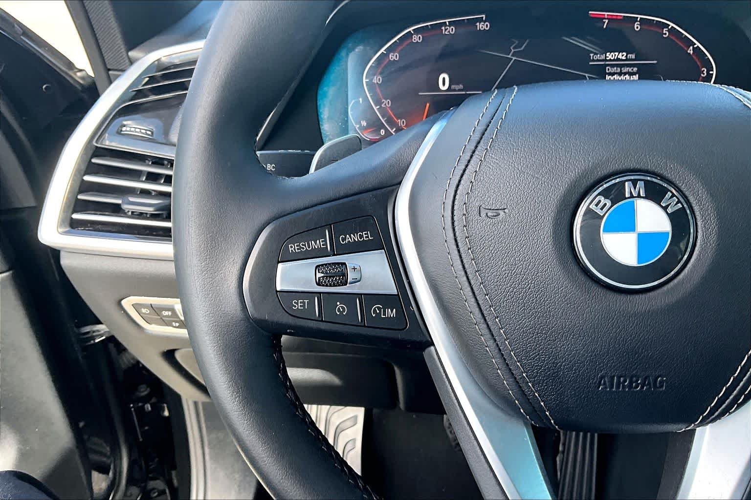 Used 2020 Jet Black BMW sDrive40i image 20