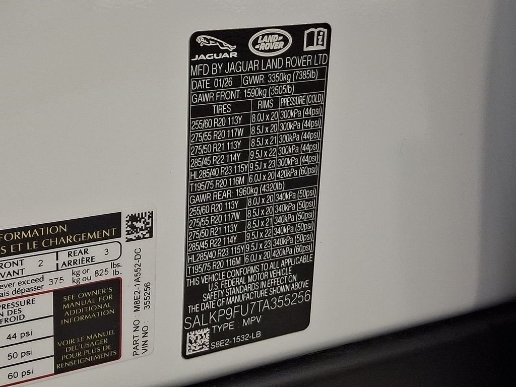 New 2026 Fuji White Land Rover SE image 21