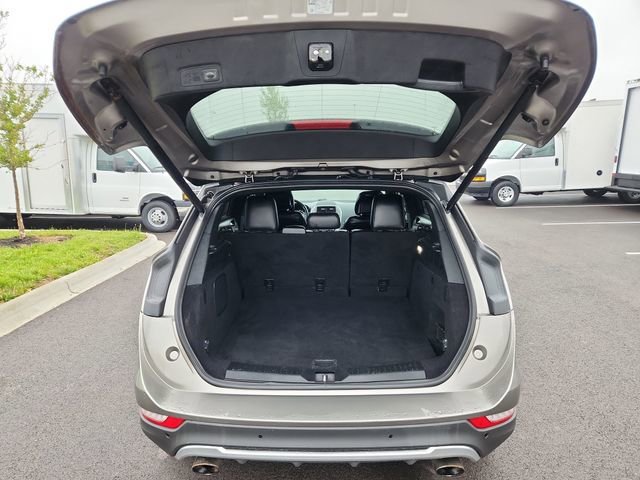 Used 2017 Gray Lincoln Reserve image 31