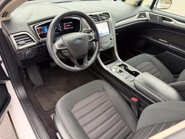 Used 2020 White Ford SE image 13