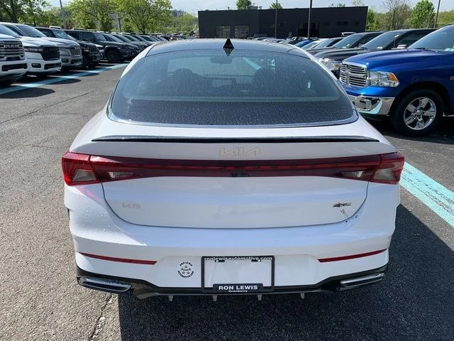 Used 2024 White Kia GT-Line image 4