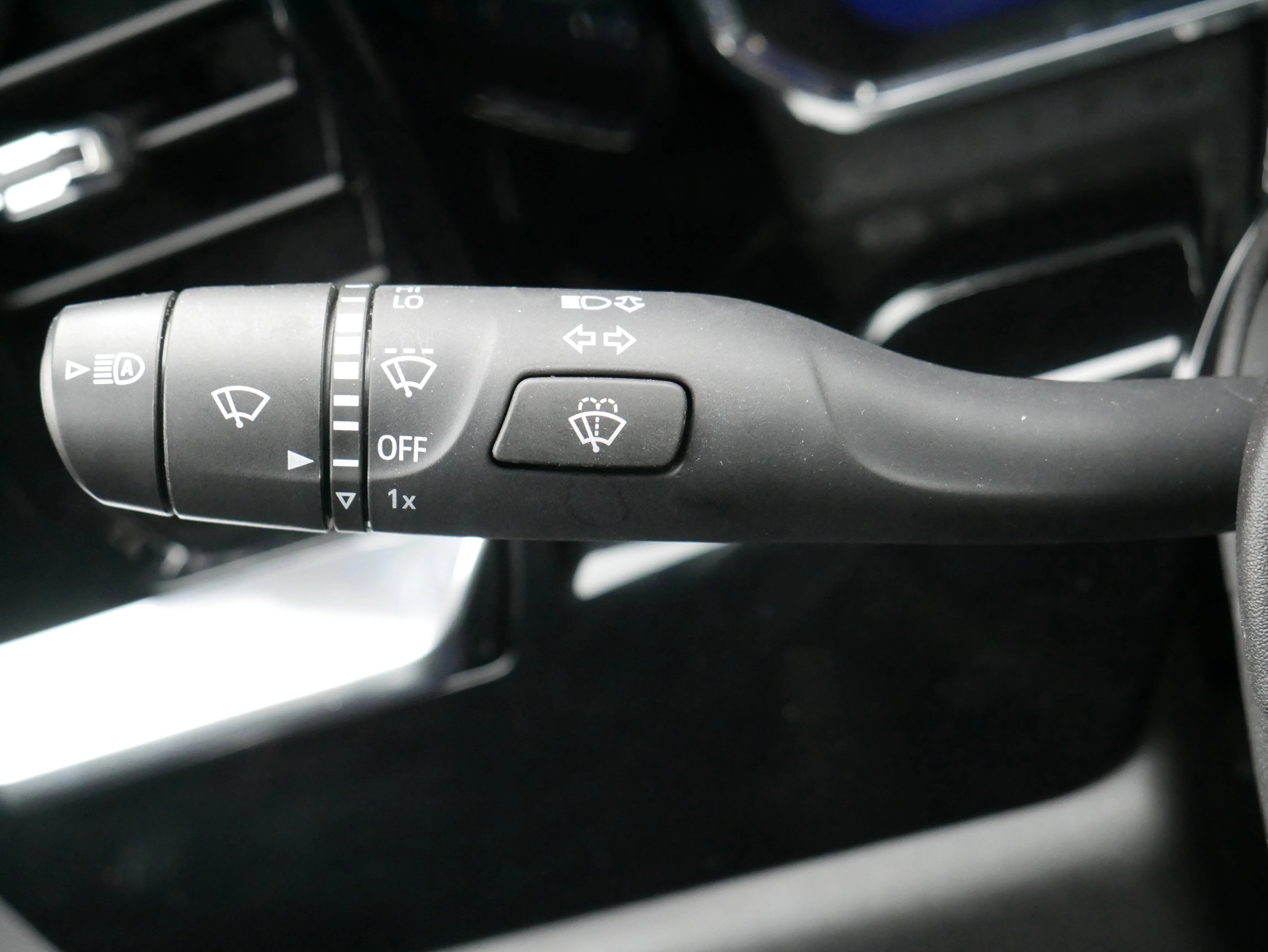 2024 Chevrolet Silverado 1500 LT Trail Boss - Photo 28