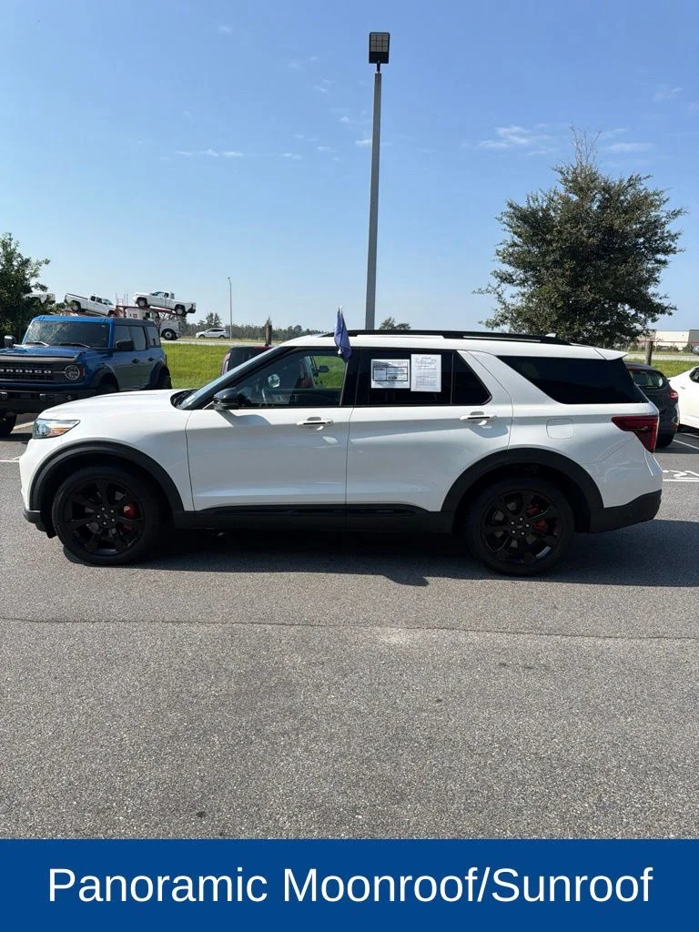 Certified Used 2024 Star White Ford ST image 4