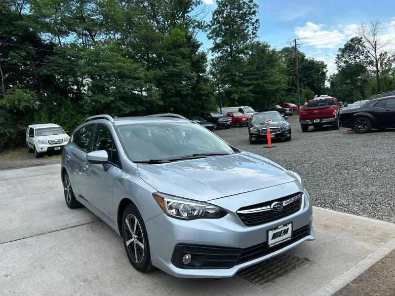 Used 2023 Silver Metallic Subaru Premium Wagon 4D image 16