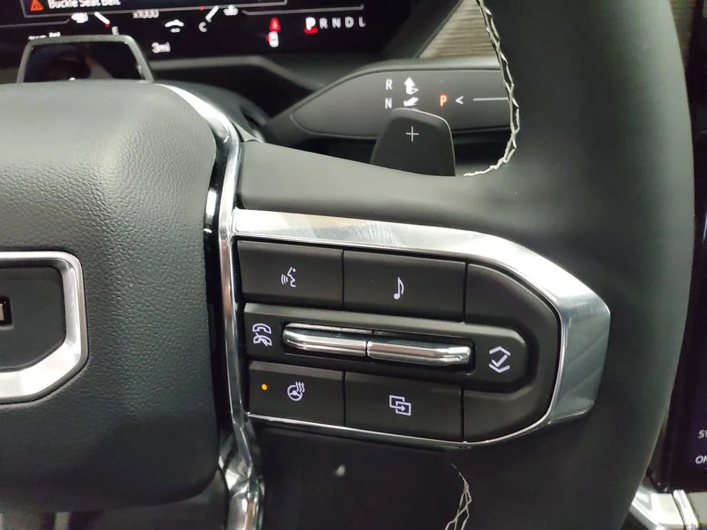2026 GMC Acadia Denali - Photo 16