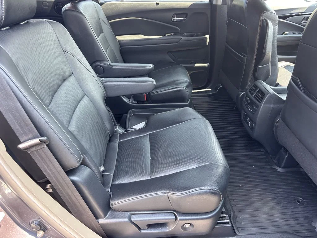 Used 2022 Gray Honda Elite image 22