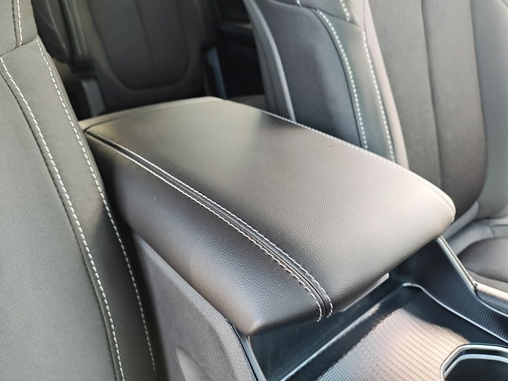 New 2026 Baltic Gray Metallic Clear-Coat Exterior Paint Jeep Laredo X image 42