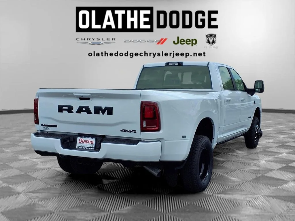 New 2026 Bright White Clear-Coat Exterior Paint RAM Laramie image 28