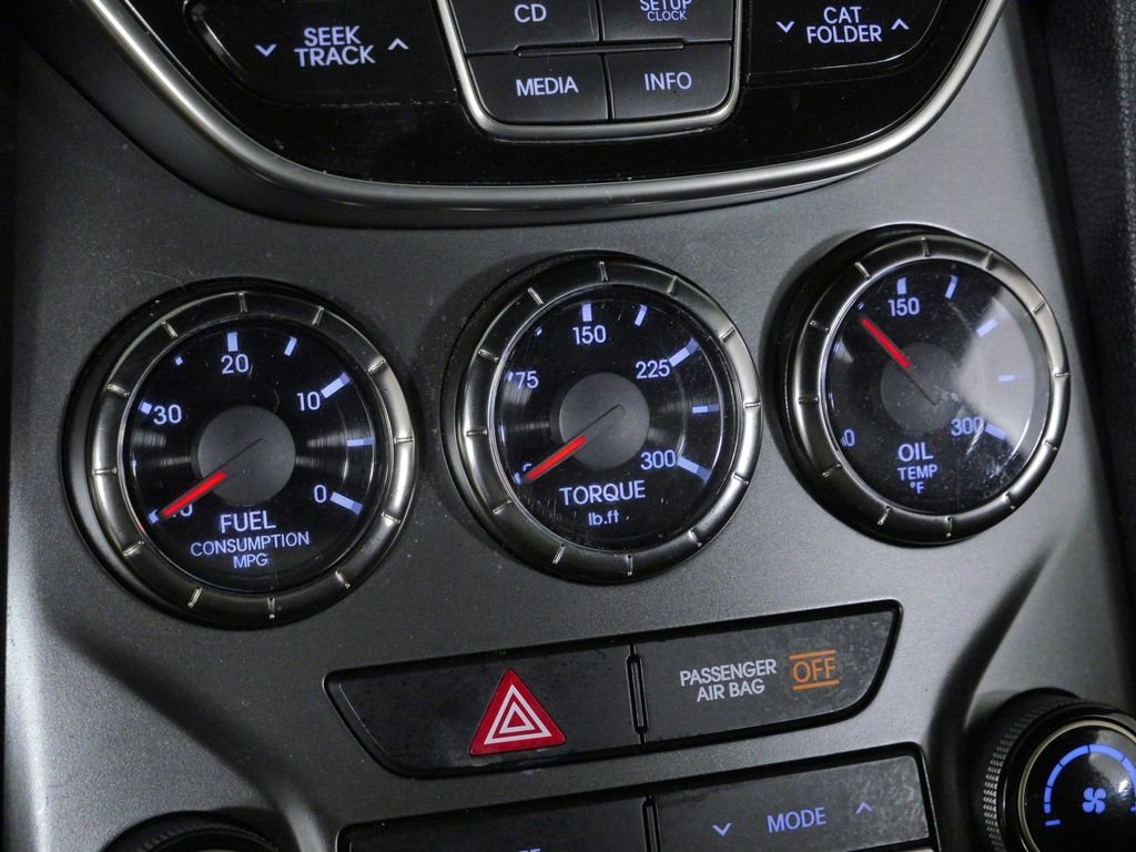 Used 2015 Black Hyundai 3.8 image 42