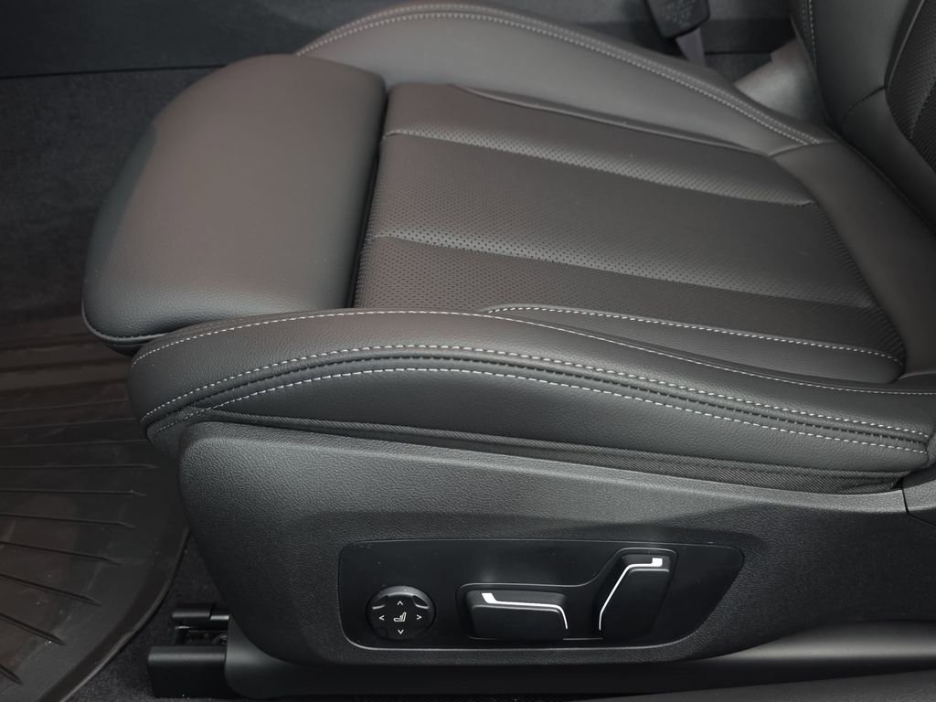 2026 BMW 4 Series 430i - Photo 27