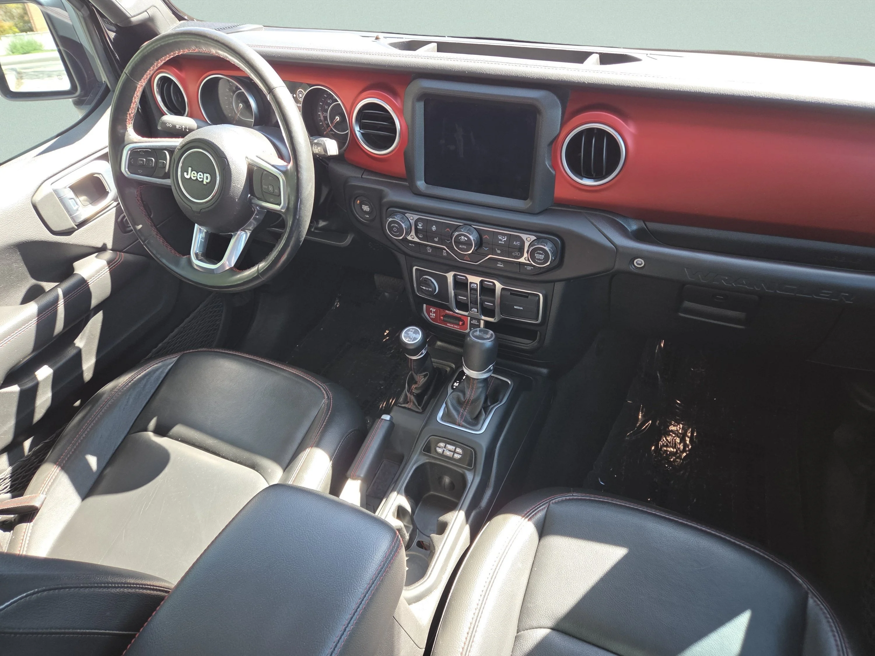 Used 2022 Black Clearcoat Jeep Unlimited Rubicon image 31