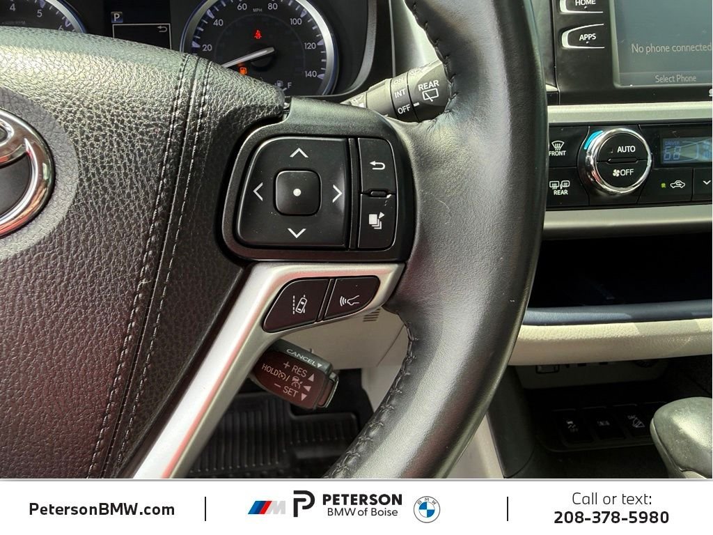 Used 2019 Green Toyota XLE image 32
