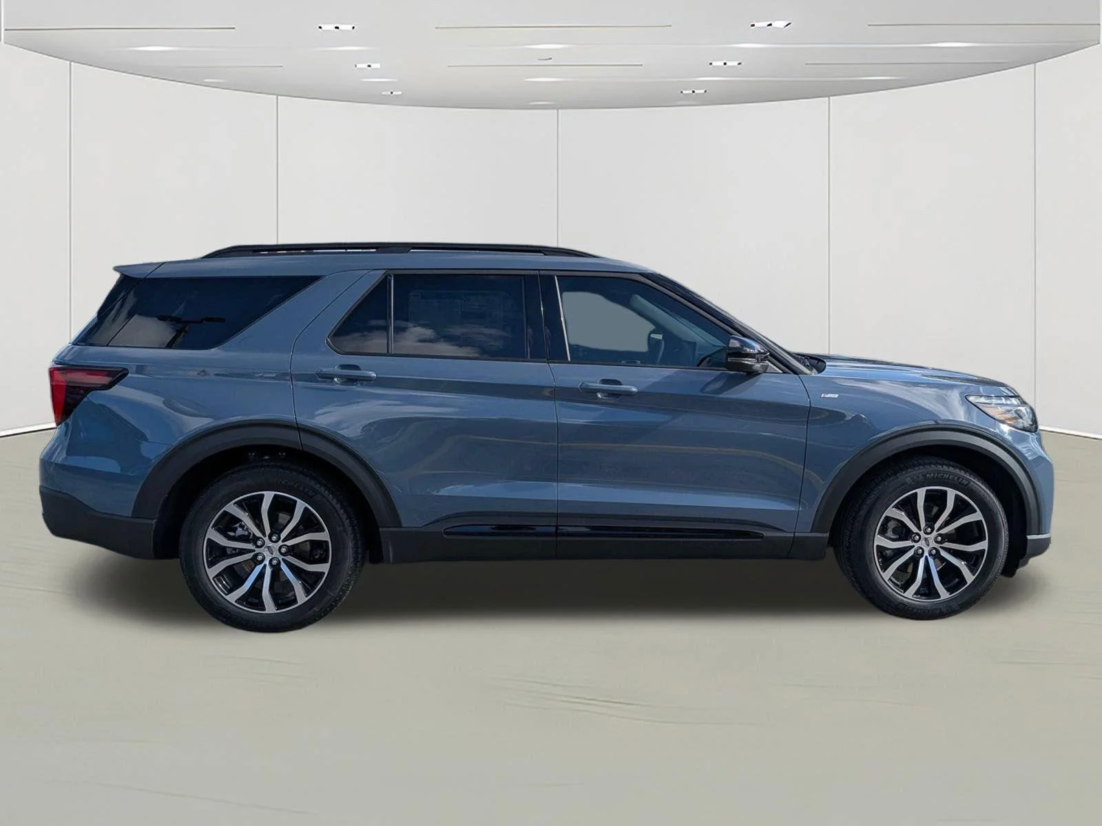 New 2026 Vapor Blue Metallic Ford ST-Line image 2