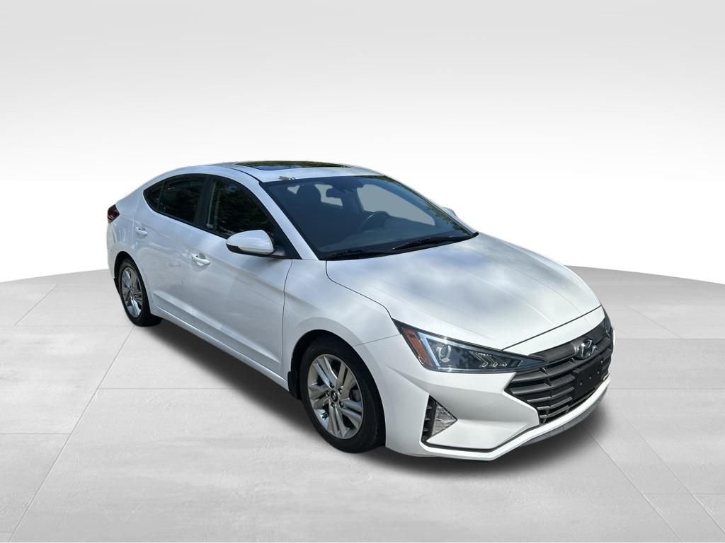 Used 2020 White Hyundai Value Edition image 8