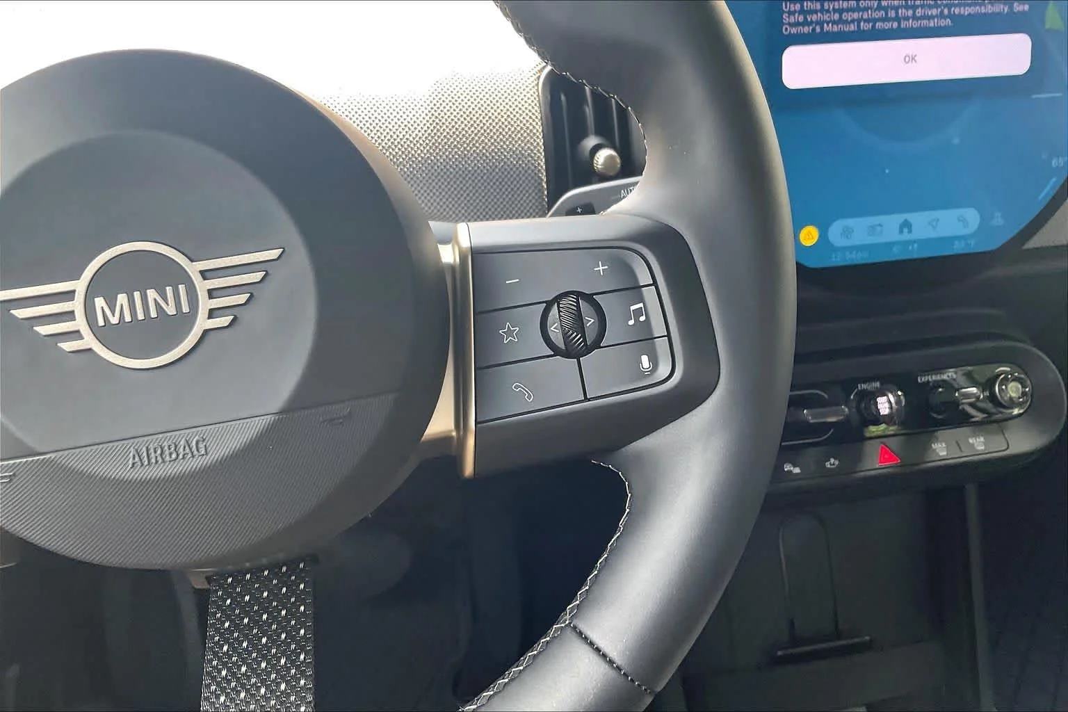 2025 MINI Hardtop 4 Door S - Photo 23