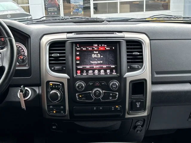 Used 2015 Black Ram Big Horn image 25