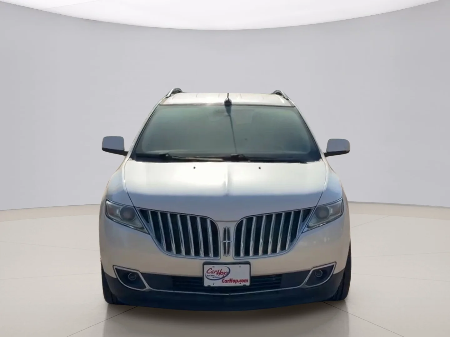 Used 2011 White Lincoln AWD image 8