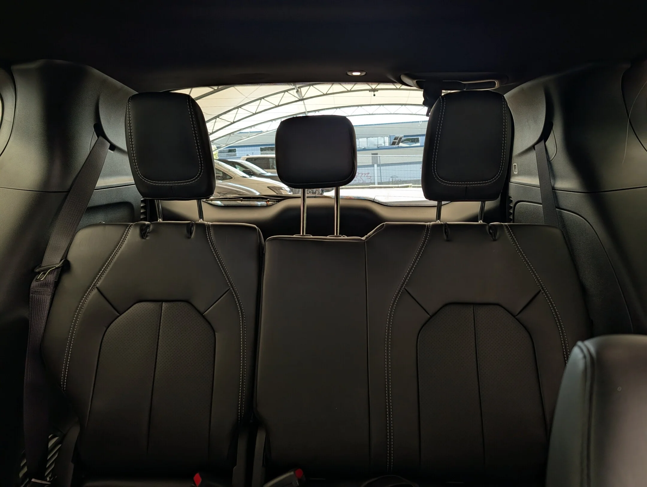 New 2027 White Chrysler Select - - AWD - Adaptive Cruise Control - Blind Spot Monitor & More! image 29