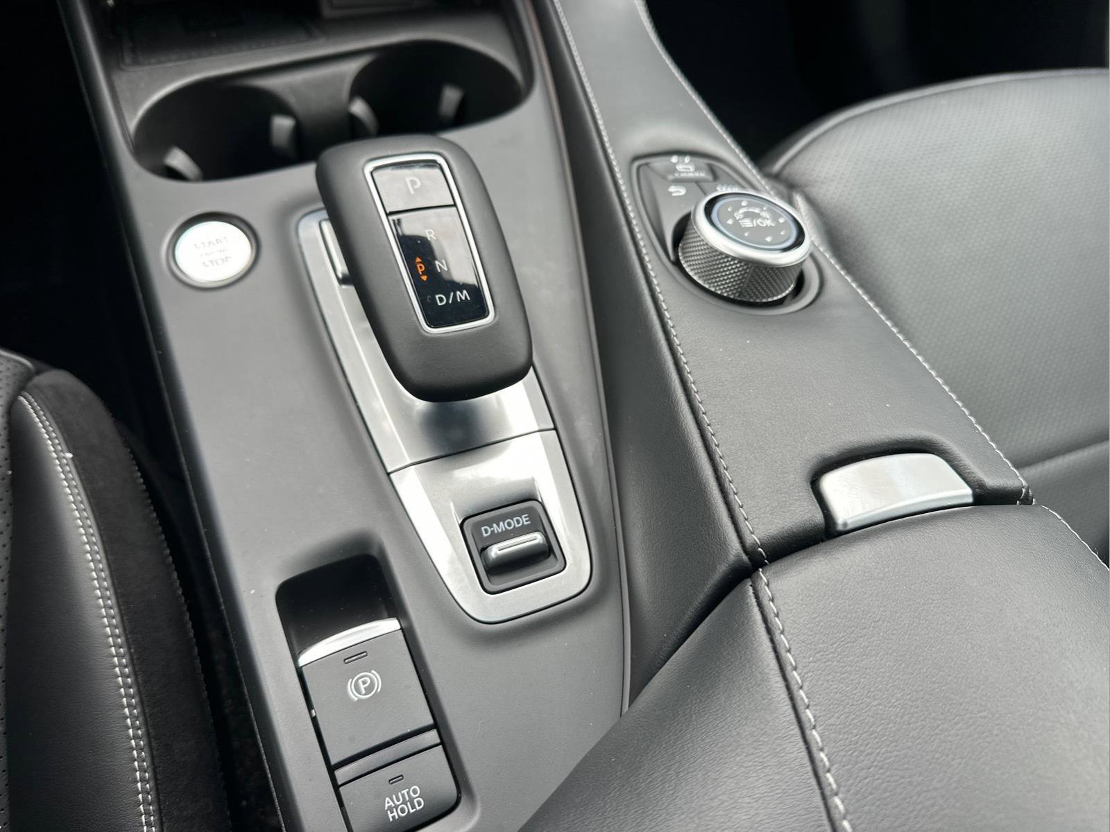 Used 2025 Slate Gray INFINITI SPORT image 28