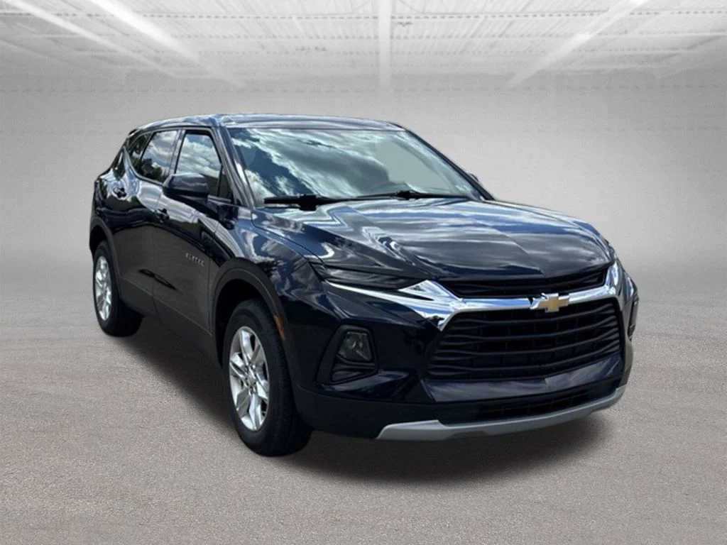 Used 2020 Blue Chevrolet LT image 24