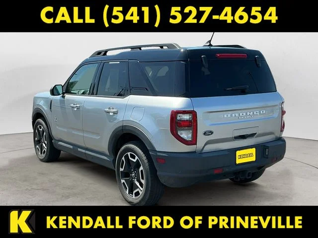 Used 2022 Silver Ford Outer Banks image 7