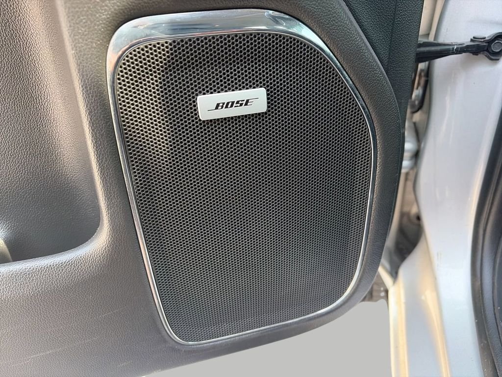 Used 2018 Silver GMC SLT image 15
