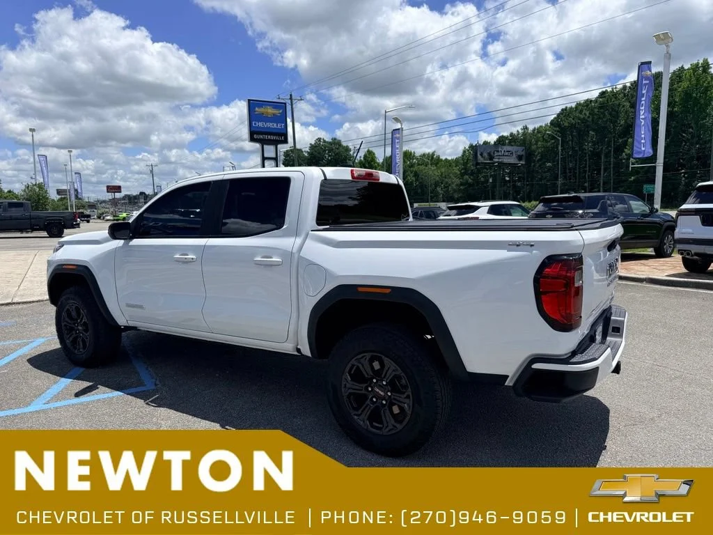 Used 2024 Summit White GMC Elevation image 22