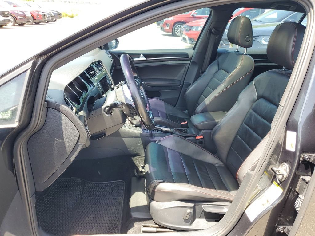 Used 2015 Black Volkswagen 2.0T SE image 8