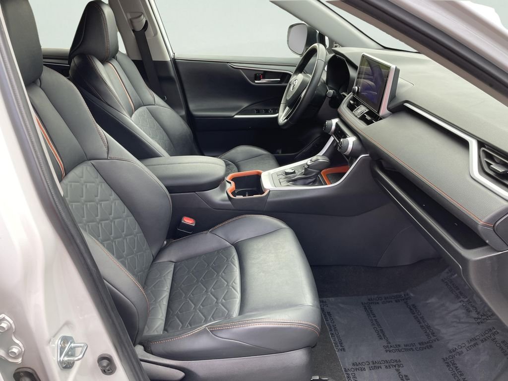 Used 2023 White Toyota Adventure image 13