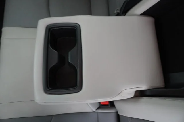 Used 2021 Blue Toyota XLE Premium image 34