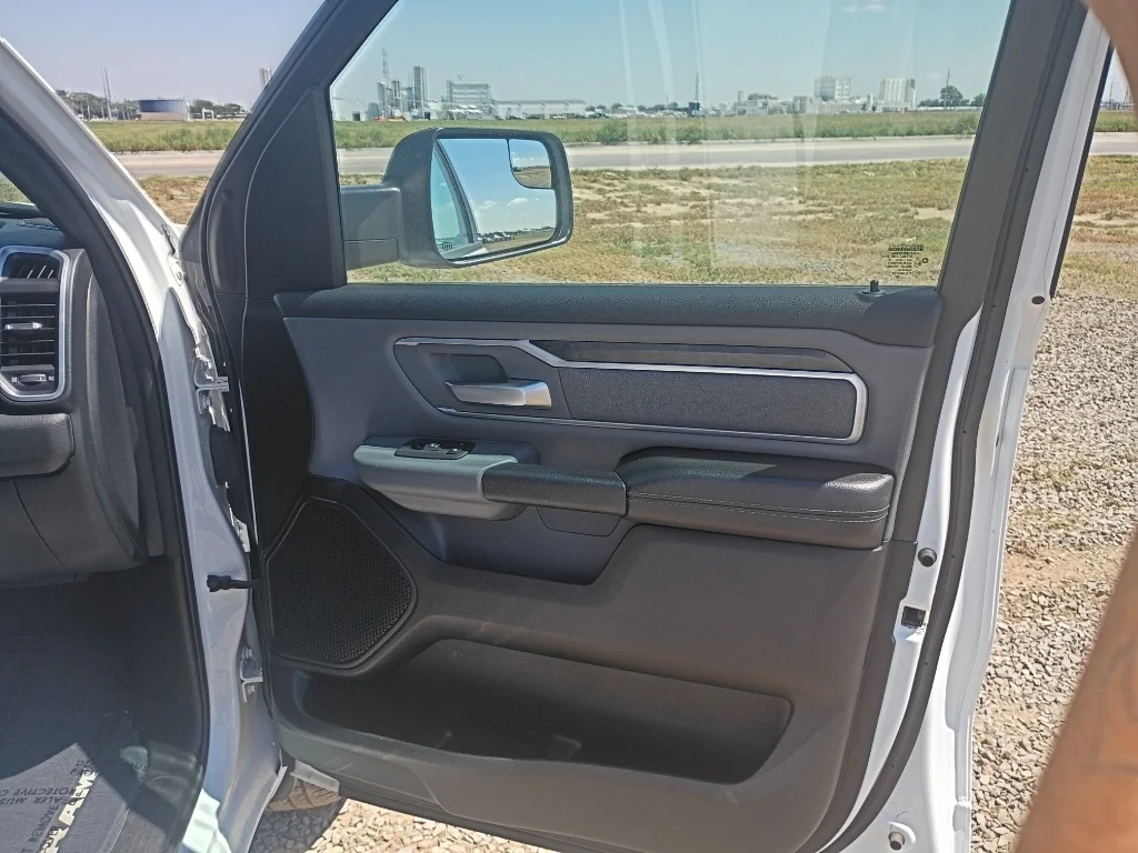Used 2022 Bright White Clearcoat Ram Big Horn image 9