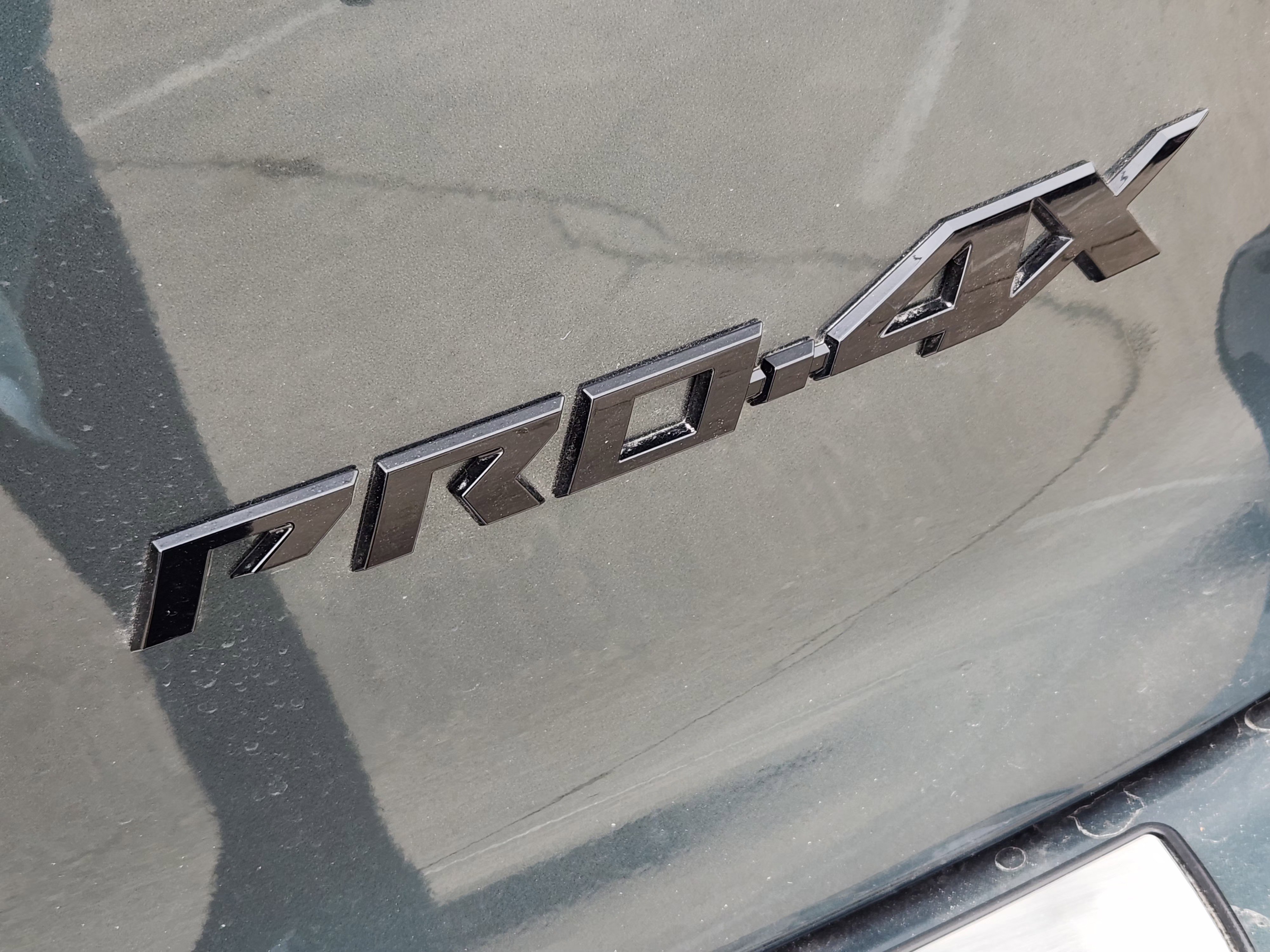 New 2026 Alpine Metallic / Super Black Two-tone Nissan PRO-4X® image 11