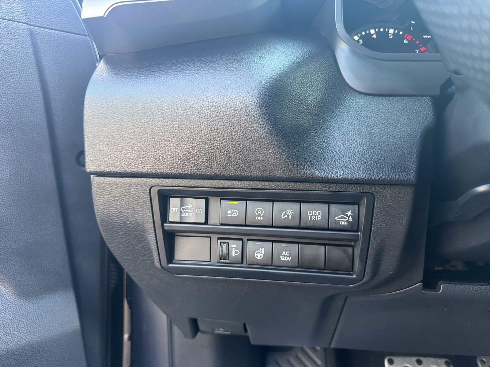 Used 2022 Gray Toyota SR5 image 23