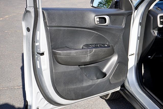 Used 2021 Silver Hyundai SEL image 21