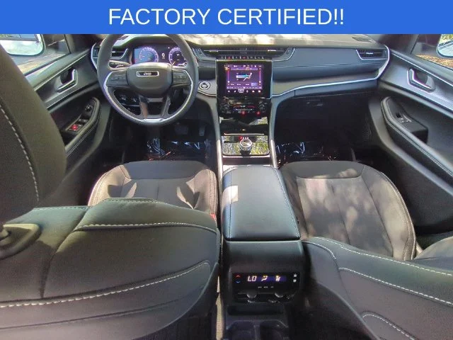 Used 2024 White Jeep Laredo image 34