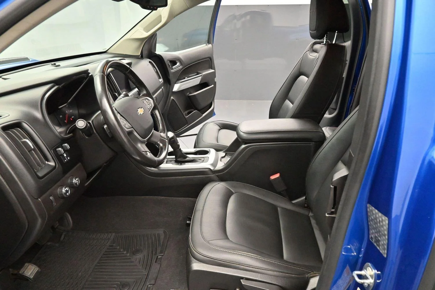 Used 2020 KINETIC BLUE METALLIC Chevrolet 4WD ZR2 image 12