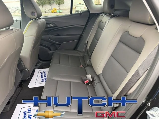 New 2026 Mosaic Black Metallic Chevrolet ACTIV image 17