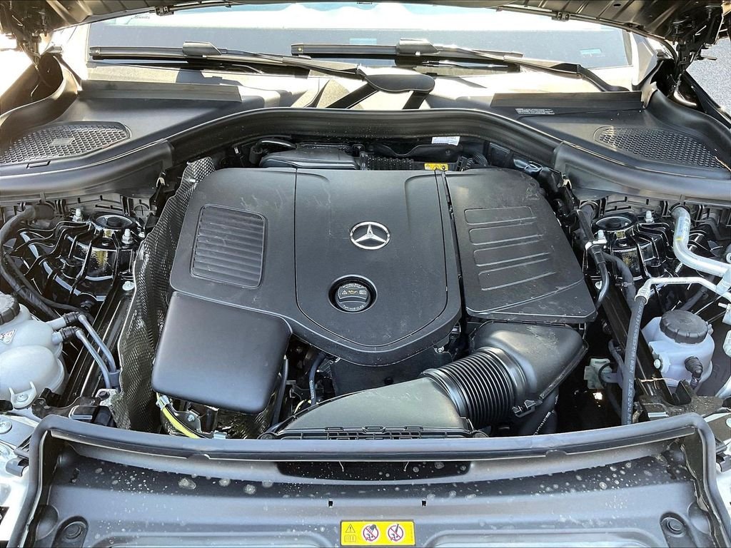 Used 2026 Black Mercedes-Benz GLC 300 image 30