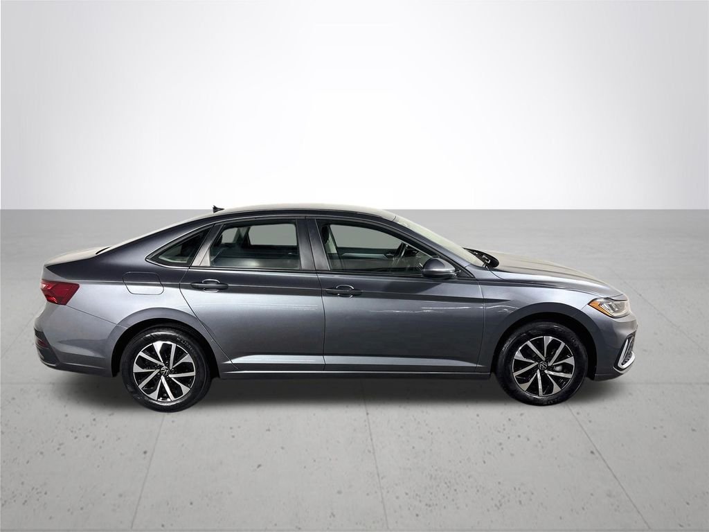 Certified Used 2025 Platinum Gray Metallic Volkswagen 1.5T S image 6