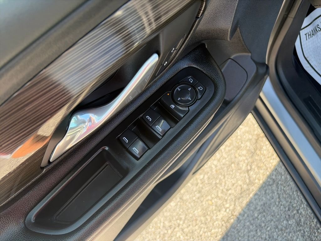 Used 2024 Silver GMC SLE image 12