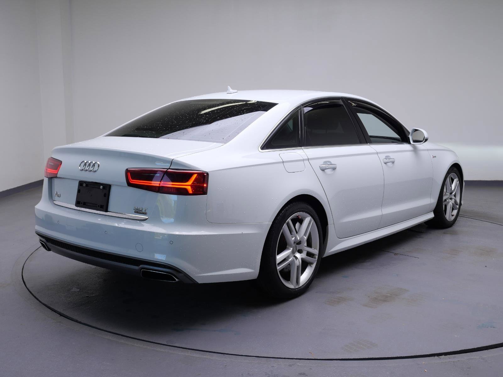 Used 2016 Glacier White Audi 3.0T Premium Plus image 5