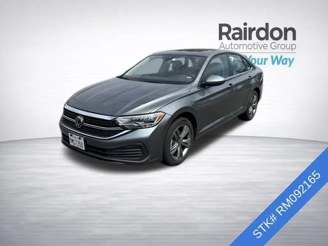 Used 2024 Platinum Gray Metallic Volkswagen SE image 3