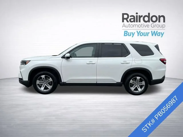 Used 2023 Platinum White Pearl Honda EX-L 8 Passenger image 4