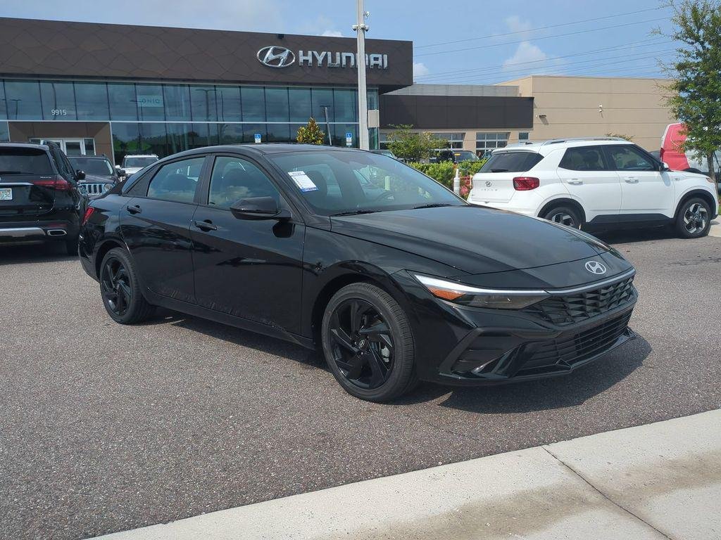 New 2026 Black Hyundai SEL Sport image 2