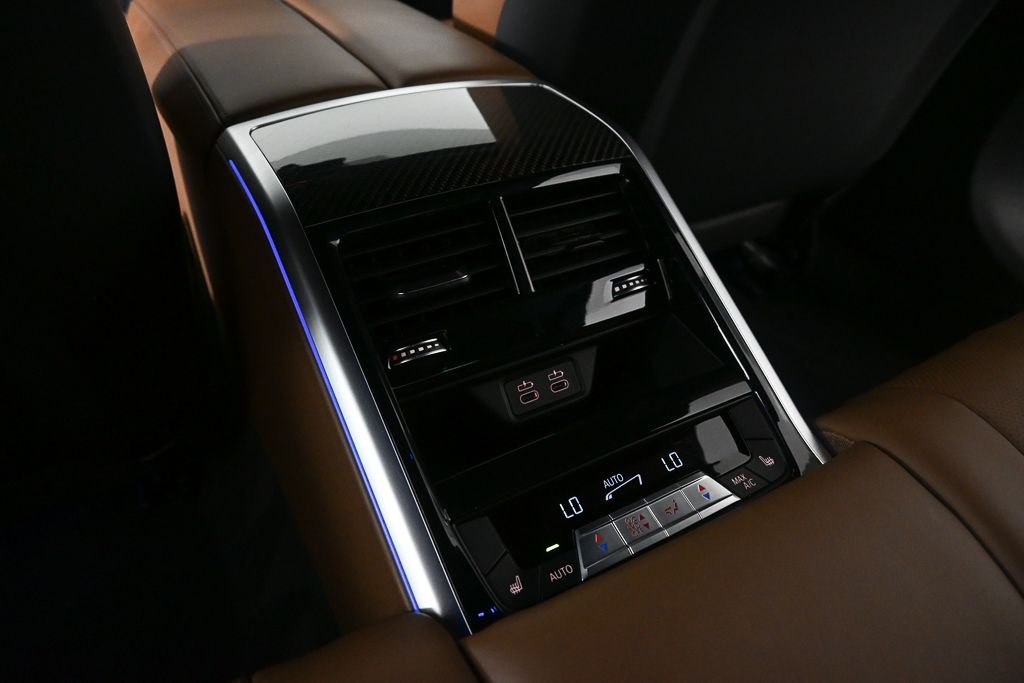 Used 2023 White BMW Competition image 17