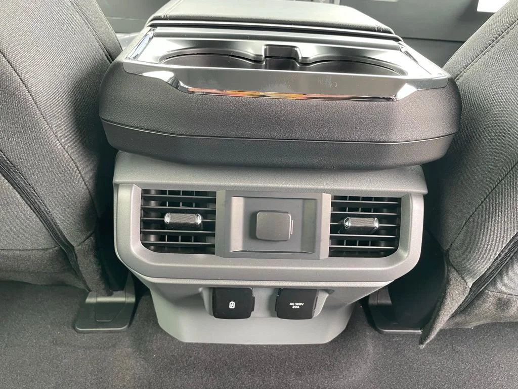 2025 Ford F-150 XLT - Photo 60